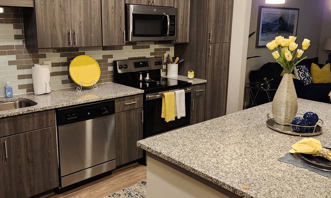 Raleigh Apartamento | Comfy apartment close to it all!