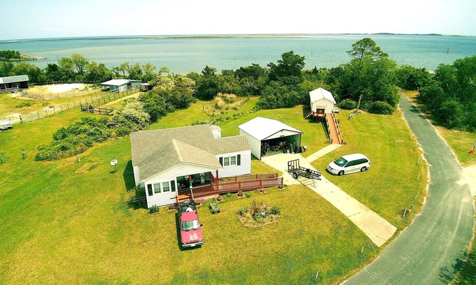 Cedar Island Casa | Comfy Cottage Cedar Island Bay - GREAT Deal