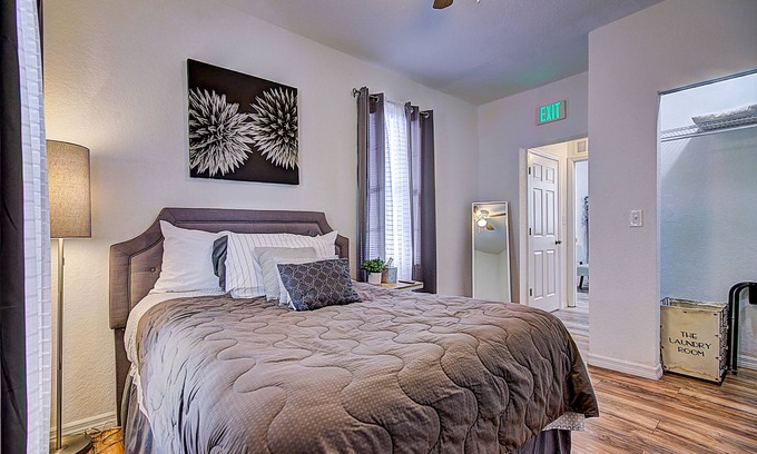 East Tampa Apartamento | Comfy Cozy 2 bedroom near downtown