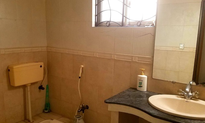 Lahore Casa | Comfy Entire 2 Bedroom Place
