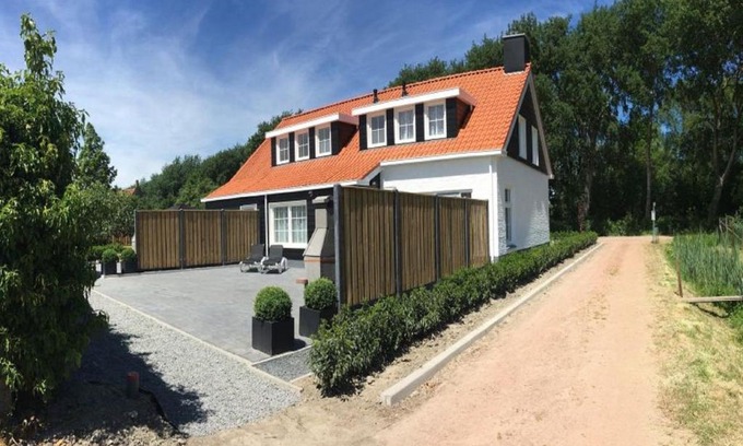 Oostkapelle Casa | Comfy holiday home in Oostkapelle with garden