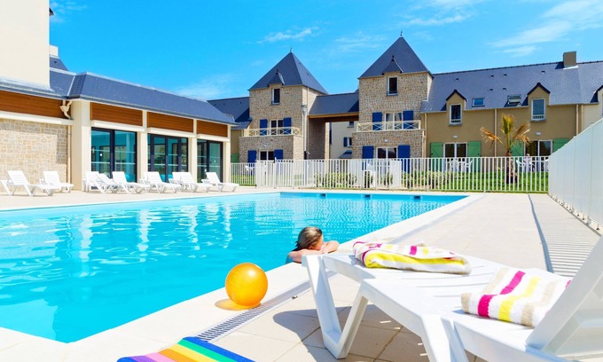 La Guymauviere-La Hulotais-La Bourelais Casa | Comfy House near the Centre | Private Entrance!