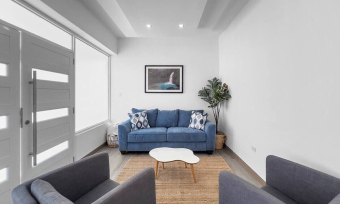 Coto Norte Apartamento | Comfy Modern Apt W/Parking & Generator @ Manati