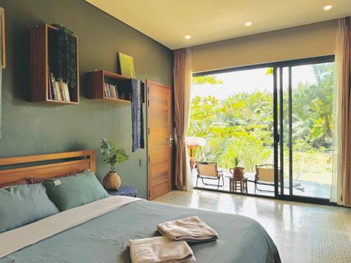 Ben Tre Cama Y Desayuno | Comfy Riverside Mekong homestay Ben Tre