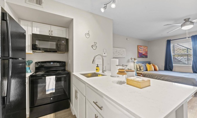 Allandale Apartamento | Comfy Studio Close to Downtown and Domain