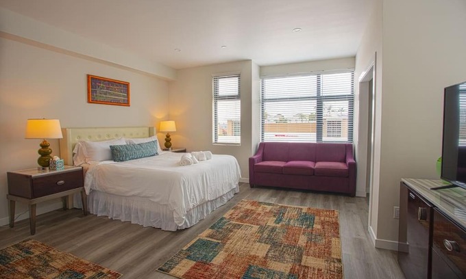 Bankers Hill Apartamento | Comfy Studio with Cali King Size Mattress