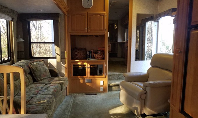 Colfax Casa | Comfy Trailer between Sacramento & Lake Tahoe
