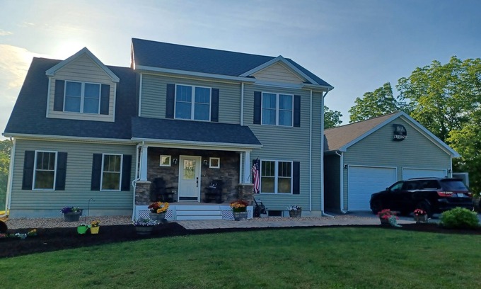 Interlaken Casa | Commencement Weekend Rental- 5 Bedroom Spacious Home- Near Cornell University