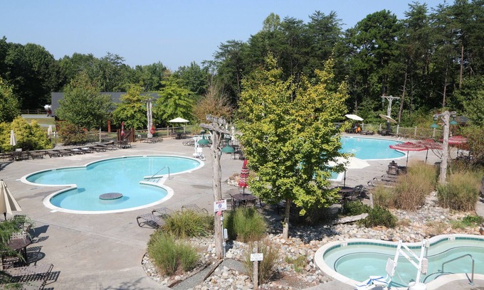 Gordonsville Cabina | Shenandoah Crossing ™ - Yurta de plan abierto