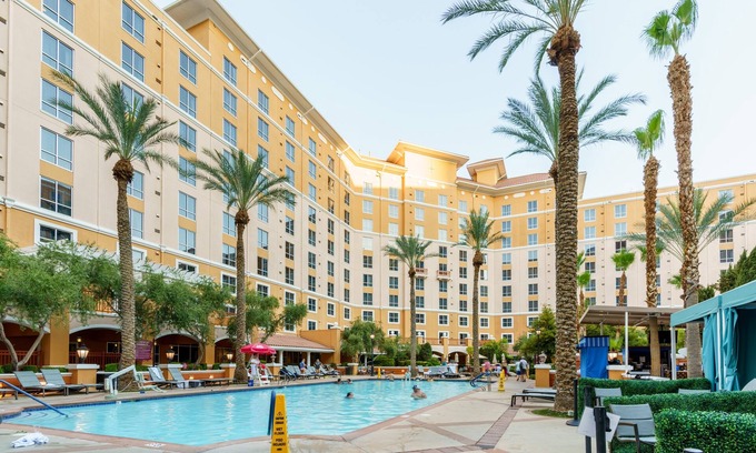 Las Vegas Hotel | Wyndham Grand Desert - Las Vegas- 2 habitaciones Deluxe