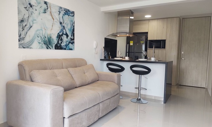 Menga Apartamento | Comodo, nuevo y moderno Loft, cerca a Chipichape