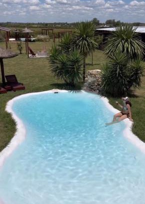 Caseros Cabina | Complejo "La Roca" - Cabañas y Hospedaje
