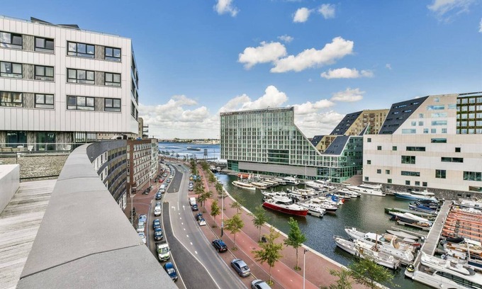 Jordaan Apartamento | Complete apartment Loft with a sunrise as well as sunset rooftop terrace!