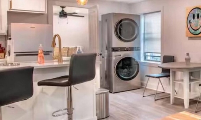 South Hyde Park Apartamento | Completely remodeled apartment in the heart of Kansas City