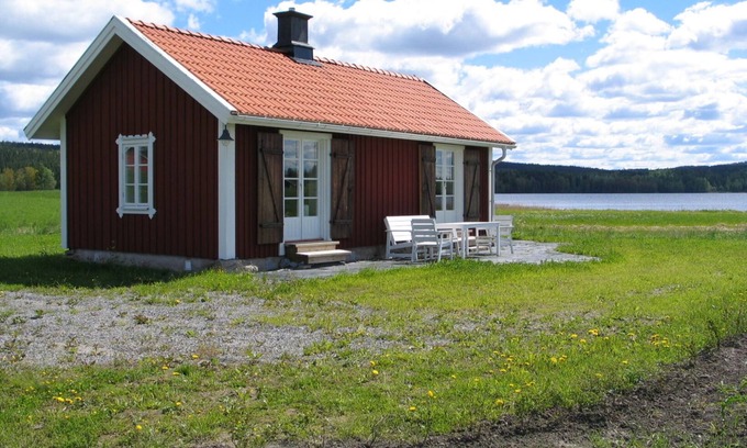 Kopparberg Chalet De Esquí | Completely renovated cottage at the lake