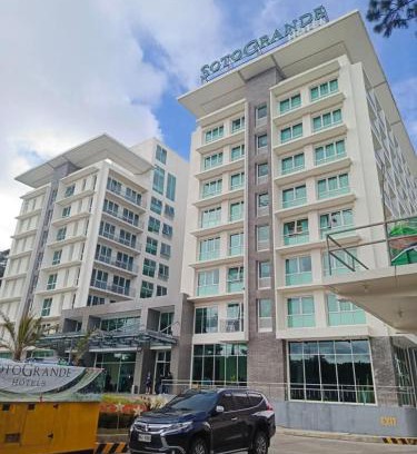 Baguio Apartamento | Condo 604 Baguio retreat with pool and gym
