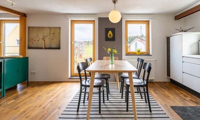 Oberlengenhardt Condominio | Condominio-Vista al patio-Baño Privado-Familiar-Aufmerksam