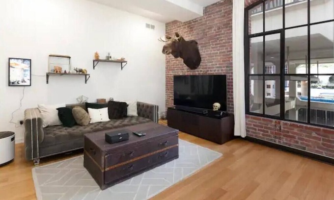 Financial District Condominio | Condo in SOMA With Rooftop Deck and BBQ - San Francisco Life Real Estate