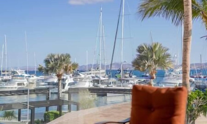 La Paz Apartamento | Oceanview Condo at Marina Vista Coral best location in town