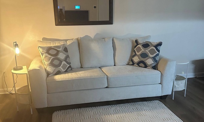 Union City Condominio | Condo near airport