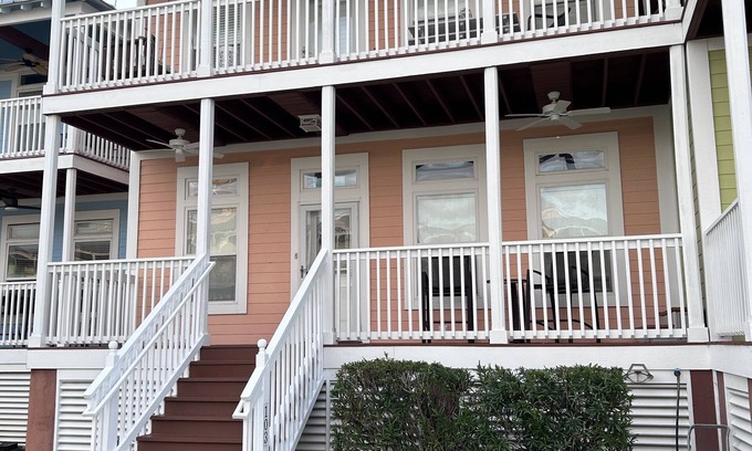 Pass Christian Condominio | Condo ON THE BEACH in Pass Christian MS with GREAT view and Pool