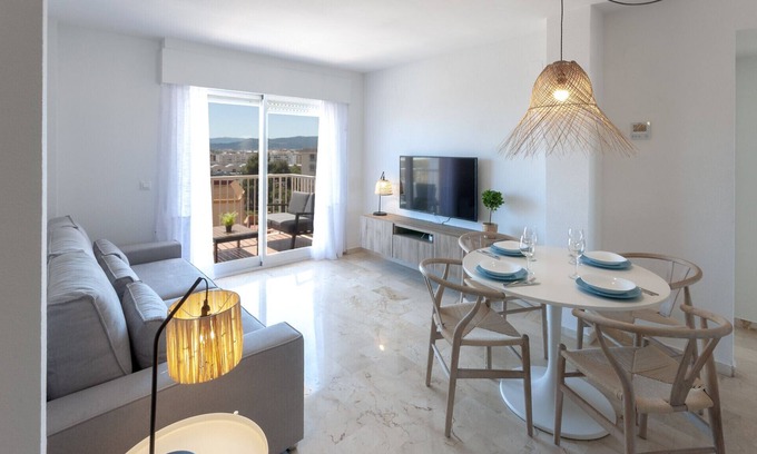 Grao de Gandia Apartamento | Apartamento con encanto, a pocos metros de la playa. A/A y wifi gratis. Terraza con vistas al mar-ALQUILER SOLO FAMILIAS