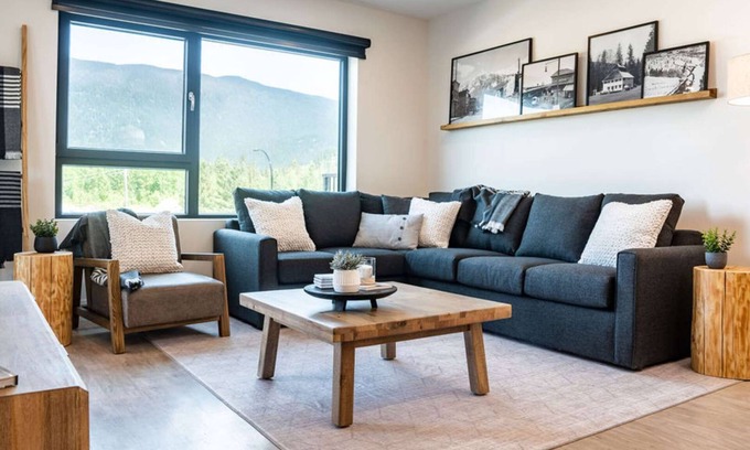 Revelstoke Condominio | Condo with Hot Tub-Ghost Peak