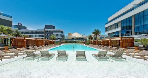 Jurere Internacional Casa | Condominio Quay Luxury