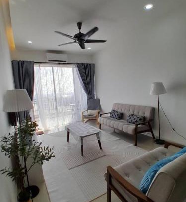 Larut Apartamento | Condominium Crystal Heights