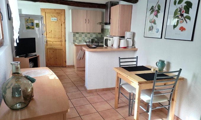 Molitg-les-Bains Casa | Confortable maison de village en pierre typique