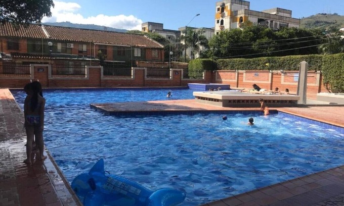 Cali Apartamento | Encanto de Cali: Condominio Acogedor Cerca de Cosmocentro y Cultura