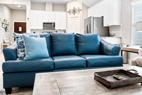 Conroe Casa | Conroe 3BR Sleeps 12 | Fenced Yard + Garage Games