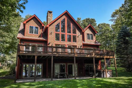 Waterfront Greens Casa | Constantly Cozy