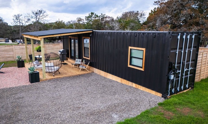 New Braunfels Cabina | Contained In Gruene! Hot Tub/Outdoor Shower