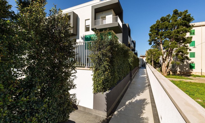 Fasano Apartamento | Conteduca Apartment by BarbarHouse
