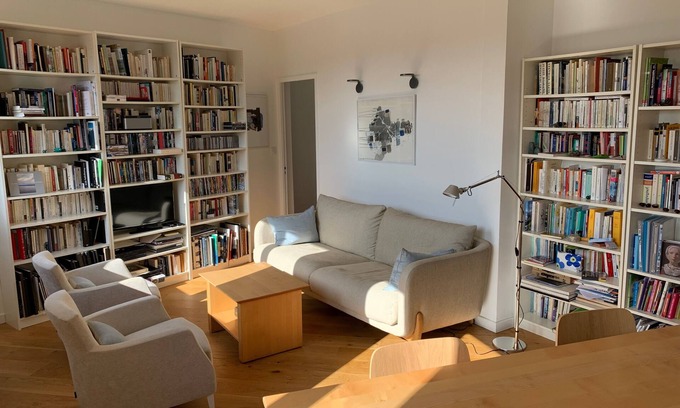 Toulouse South-East Apartamento | Apartamento contemporáneo al borde del Canal du Midi.