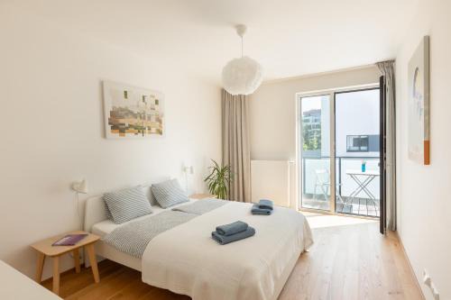 Prague 5 Apartamento | Contemporary apartment with garage parking