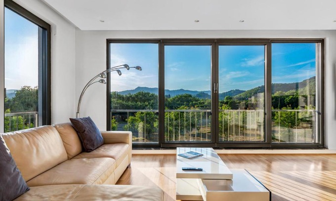 Maribor Apartamento | Contemporary apartment with rooftop terrace in Maribor