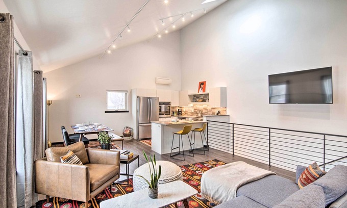 Livingston Condominio | Contemporary-Boho Loft in Downtown Livingston!
