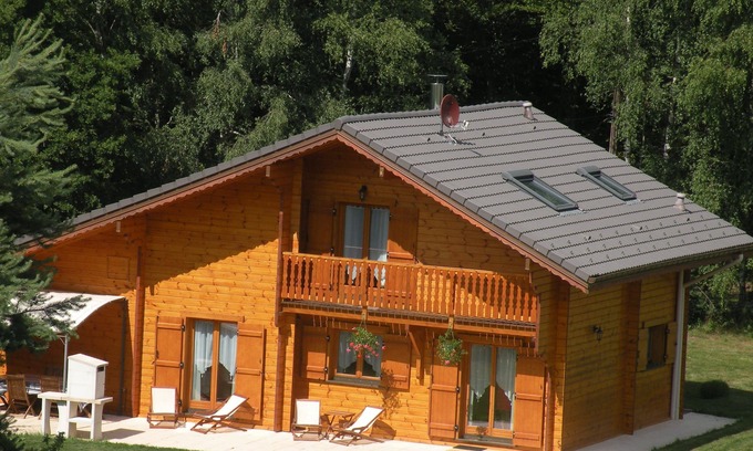 Saint-Nabord Chalet De Esquí | CHALET CONTEMPORÁNEO CON CHIMENEA SAUNA BALNEO WIFI