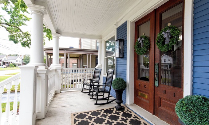 Sandusky Condominio | Contemporary Condo Downtown Sandusky