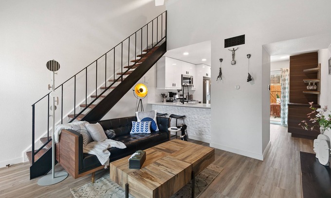 St. Edwards Apartamento | Contemporary Couples Getaway Minutes From Austin Favorites - Loft 21