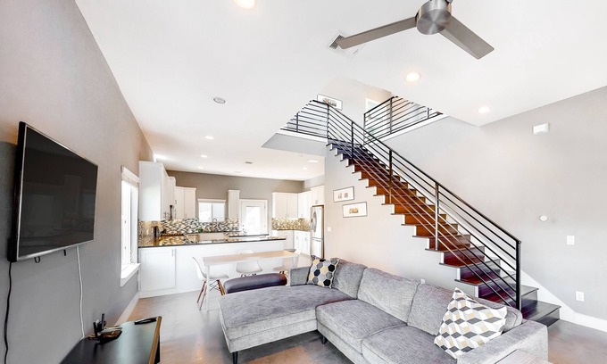St. John - Coronado Hills Casa | Contemporary, Dog-Friendly Getaway w/ Free WiFi, Central A/C, & a Washer/Dryer