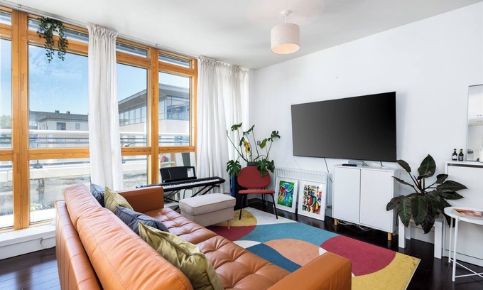 Kilmainham Apartamento | Contemporary Dublin Apt | Balcony & Stunning Views