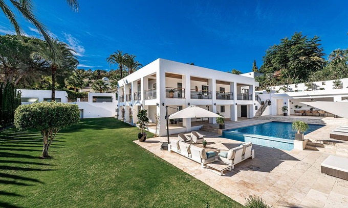 Nueva Andalucia Villa | Contemporary Golf Villa Las Brisas Nueva Andalucia