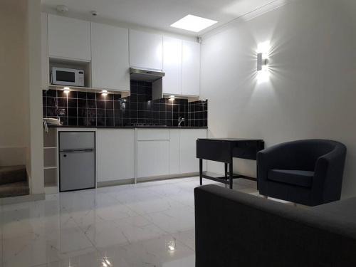 Hillingdon Apartamento | Contemporary ground flr maisonette- Entire place