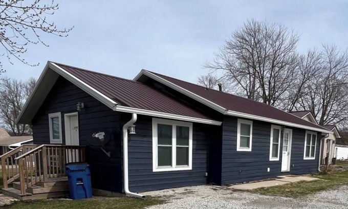 Unionville Casa | Contemporary Main Street House