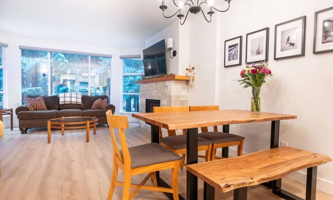 Upper Village Apartamento | Contemporary Renovation - Ski in Ski Out