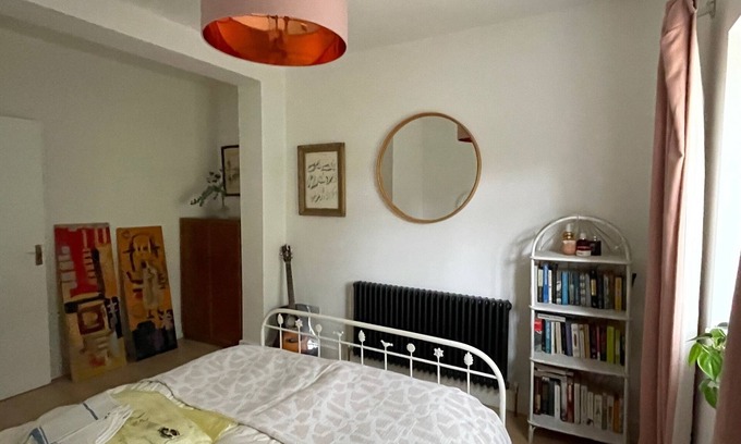 Kensal Green Apartamento | Contemporary two bed flat with off street parking
