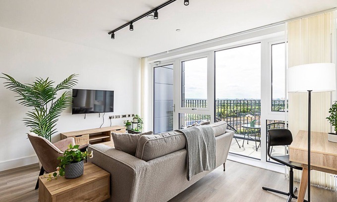 College Park and Old Oak Apartamento | Contemporary Two Bedroom Apartment